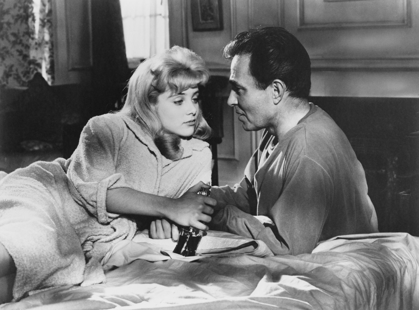 Sue Lyon