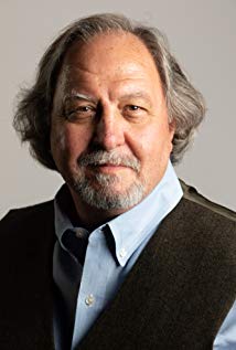 Hollis Ellzey