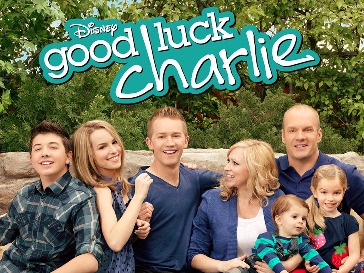 Luck charlie. Чарли Дисней. Хеллоу Чарли сериал. Good luck Charlie Katie. Good luck Charlie characters.