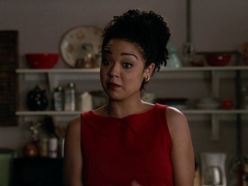 Aisha Dee
