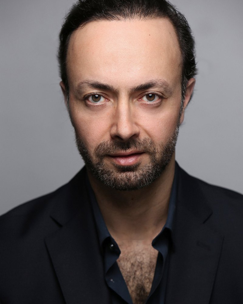 Pezh Maan