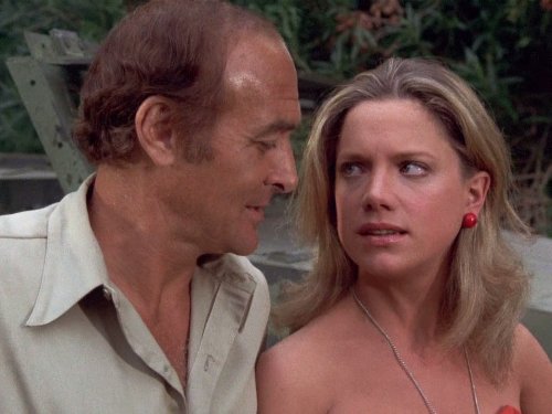 Robert Loggia