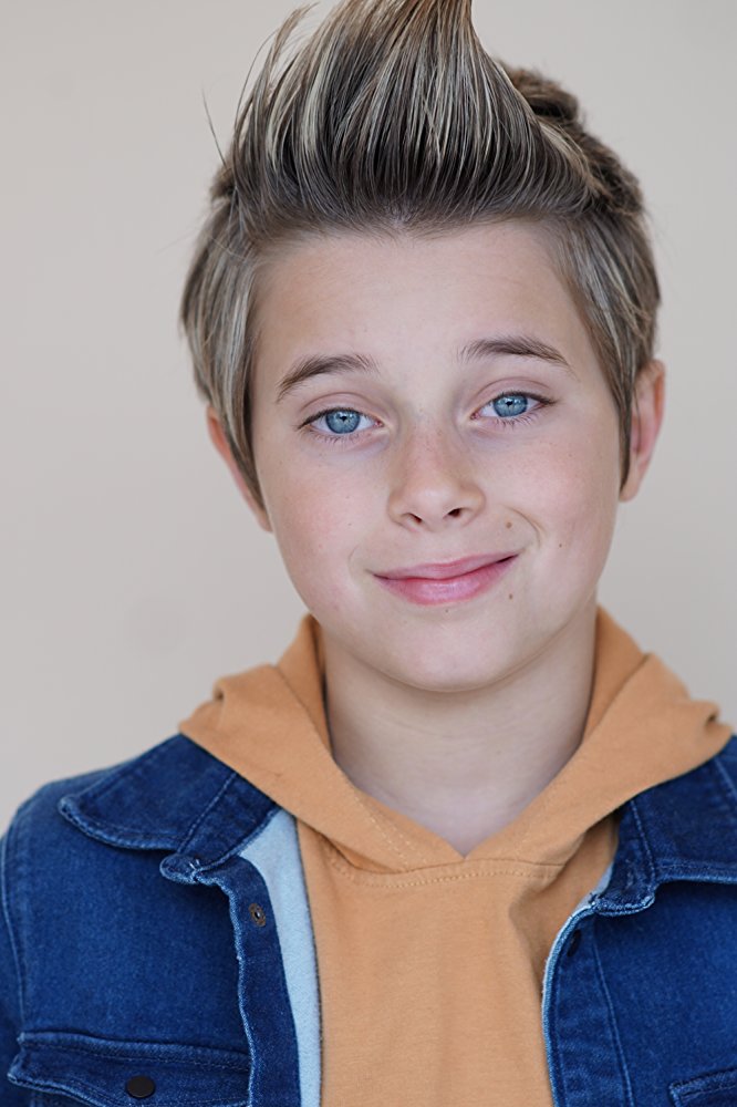 Gavin Magnus