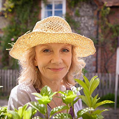 Lizzy Thornfield